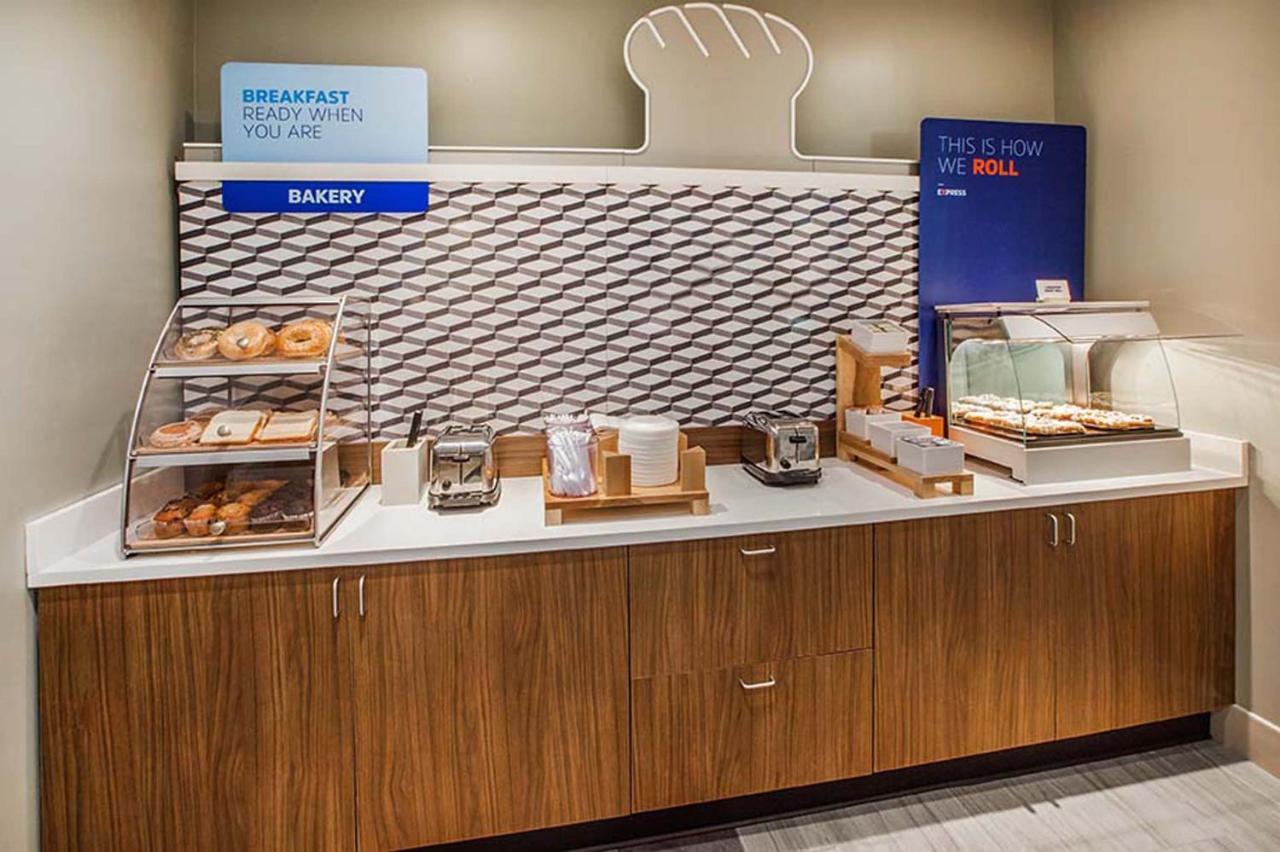 Holiday Inn Express - Kansas City Downtown By Ihg Eksteriør billede