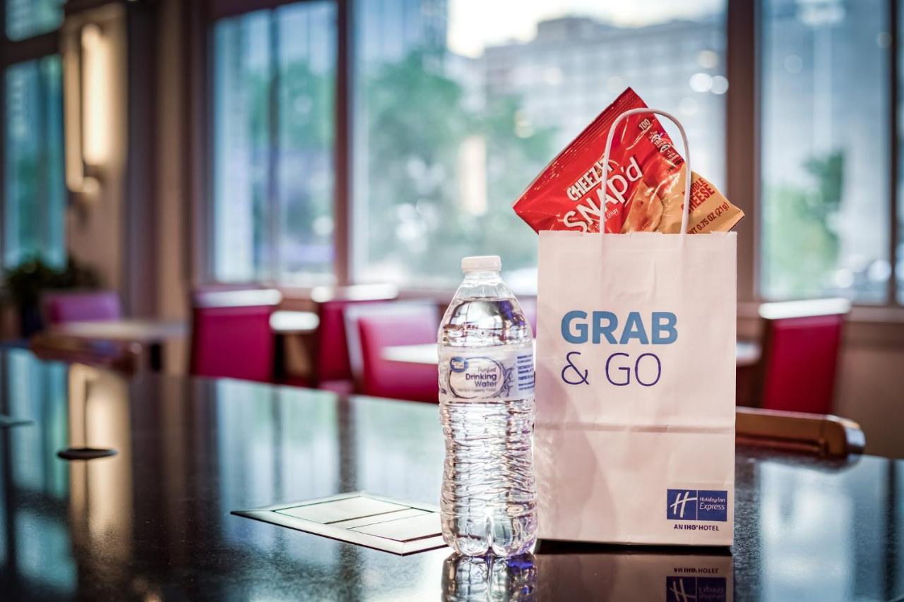 Holiday Inn Express - Kansas City Downtown By Ihg Eksteriør billede